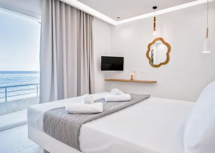 Lägenhetshotell Evriali Seaside 4*