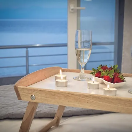 アパートホテル Evriali Seaside