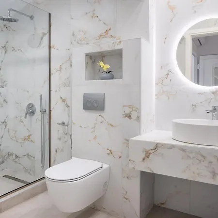 アパートホテル Evriali Seaside プラタモナス